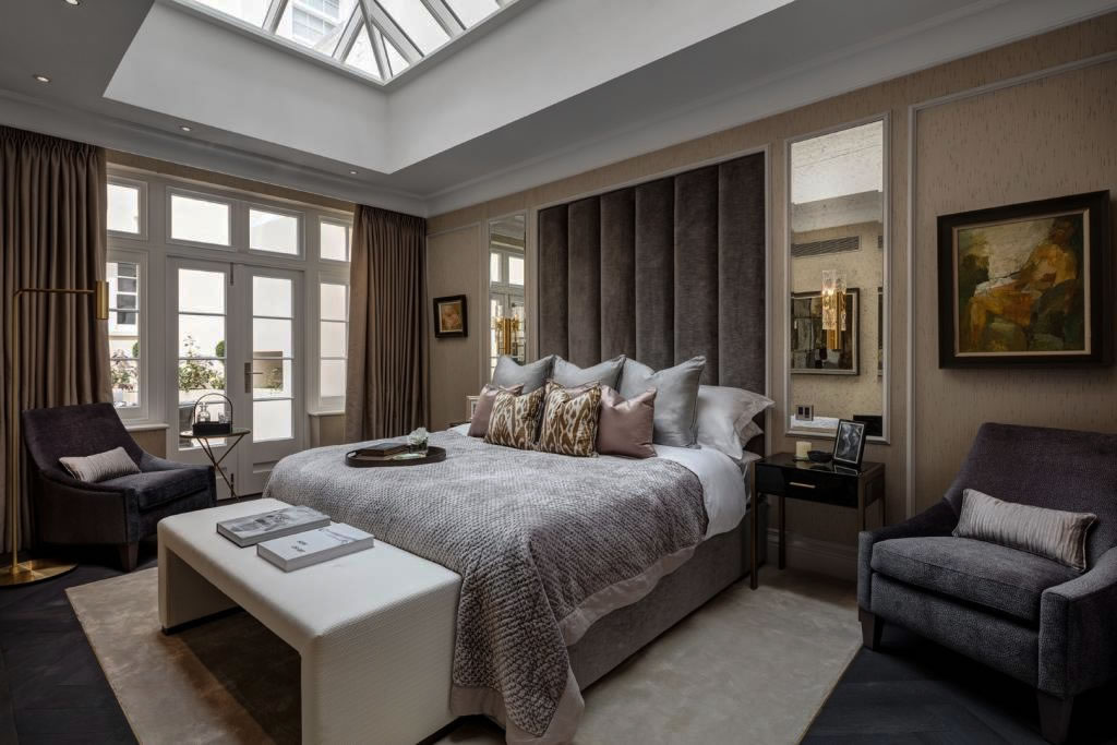 Eaton Place Bedroom - Discover Architecture