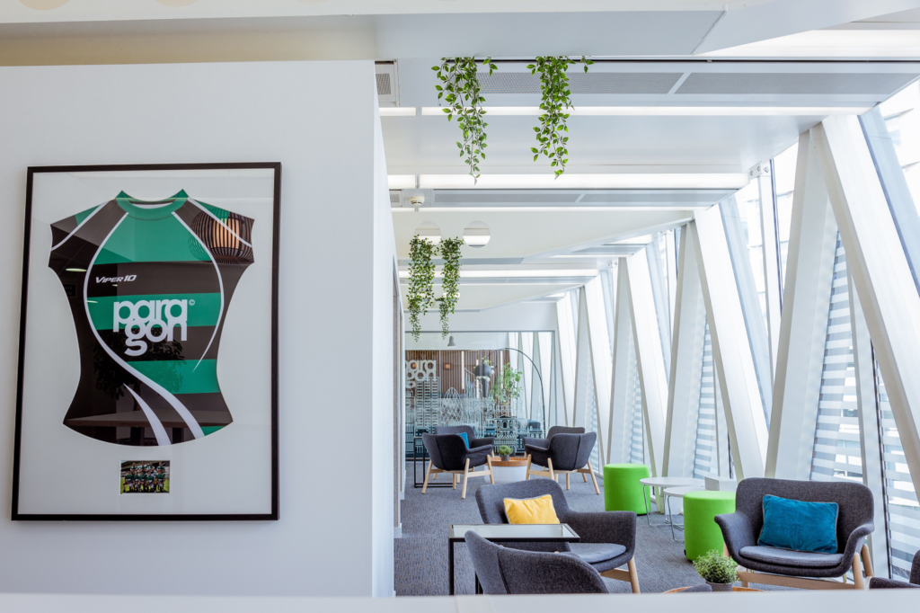 Paragon Offices hall - discover architecture